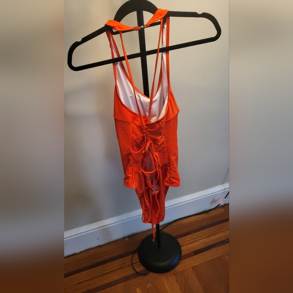 Swimsuit - Picture 2 of 5